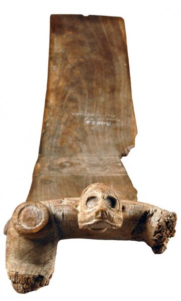 A carved duho